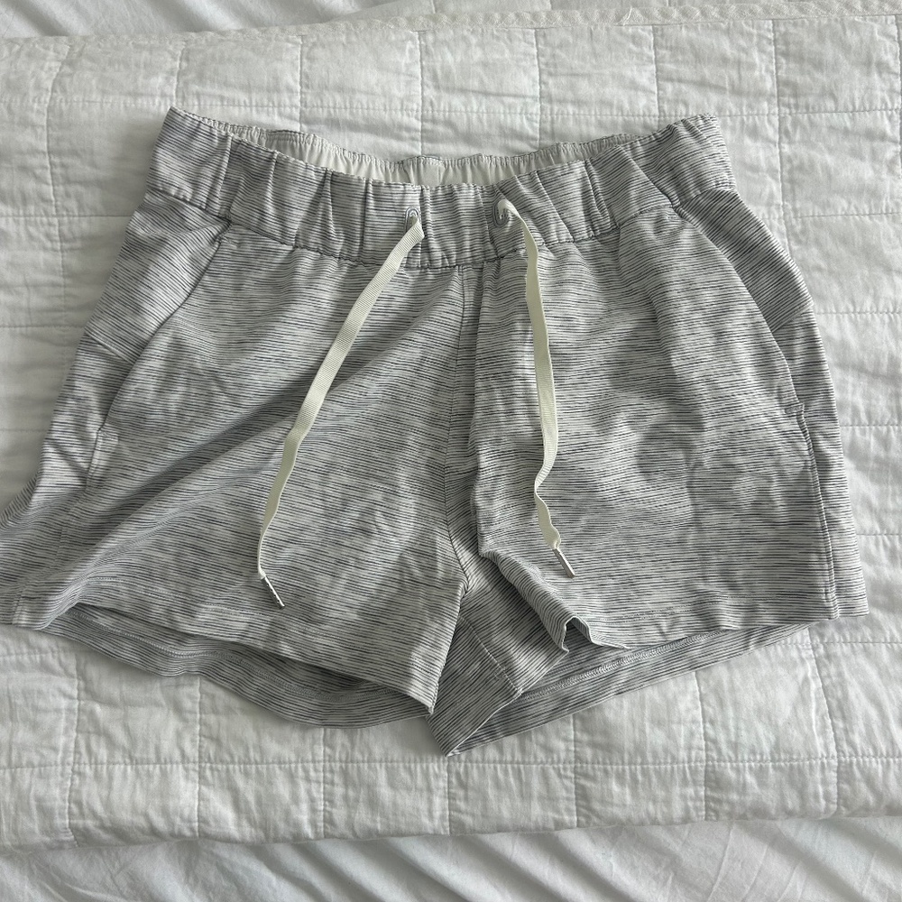 Lululemon Space Nimbus Rival Running Shorts 3"
